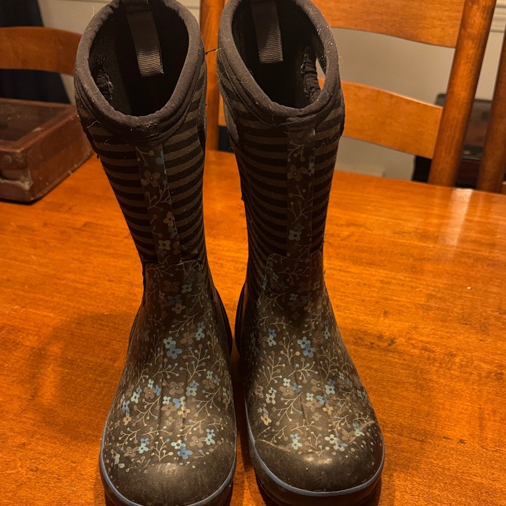 Floral Patterned youth Boots